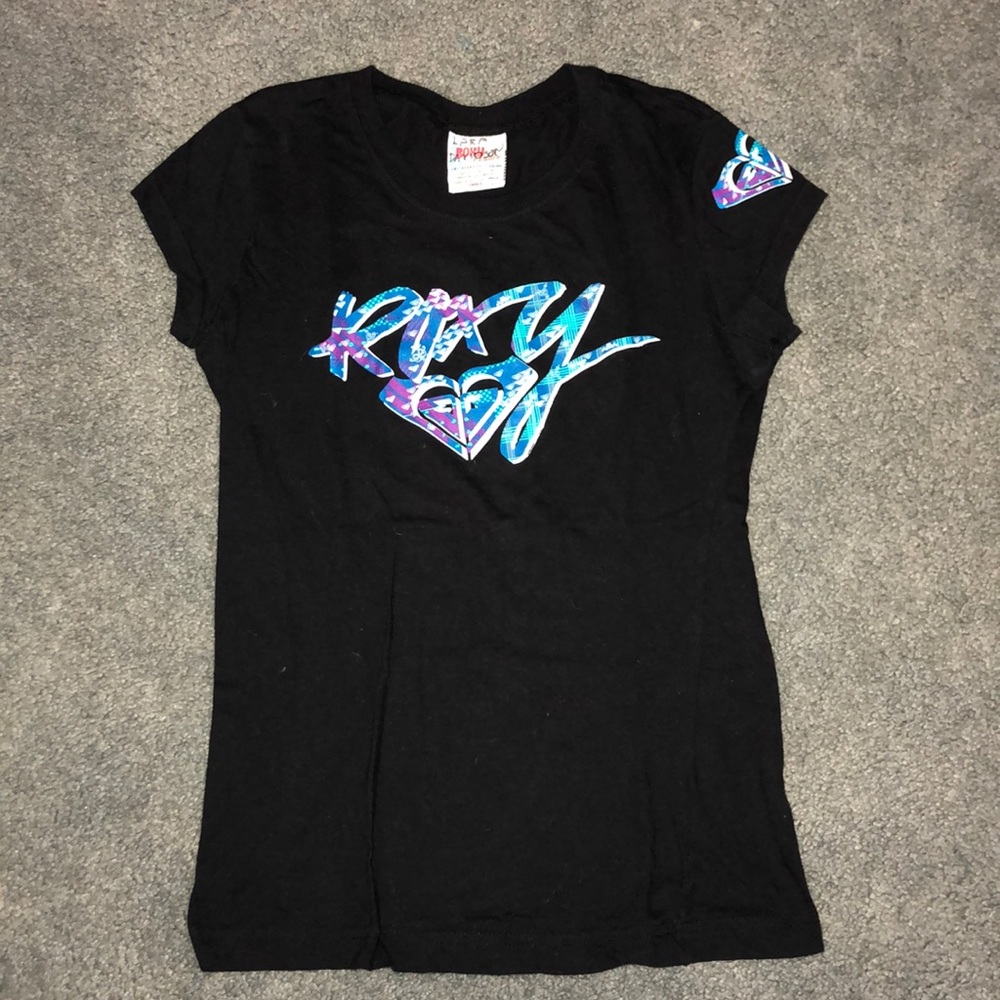 Black Roxy graphic T